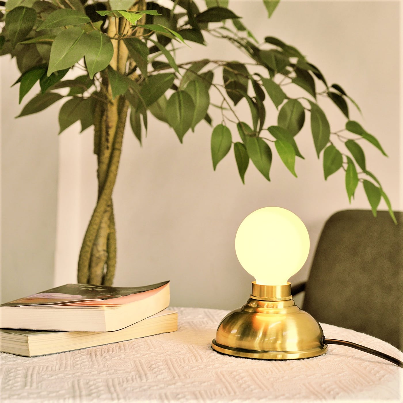Brass Vintage White Globe Table Lamp — view 1
